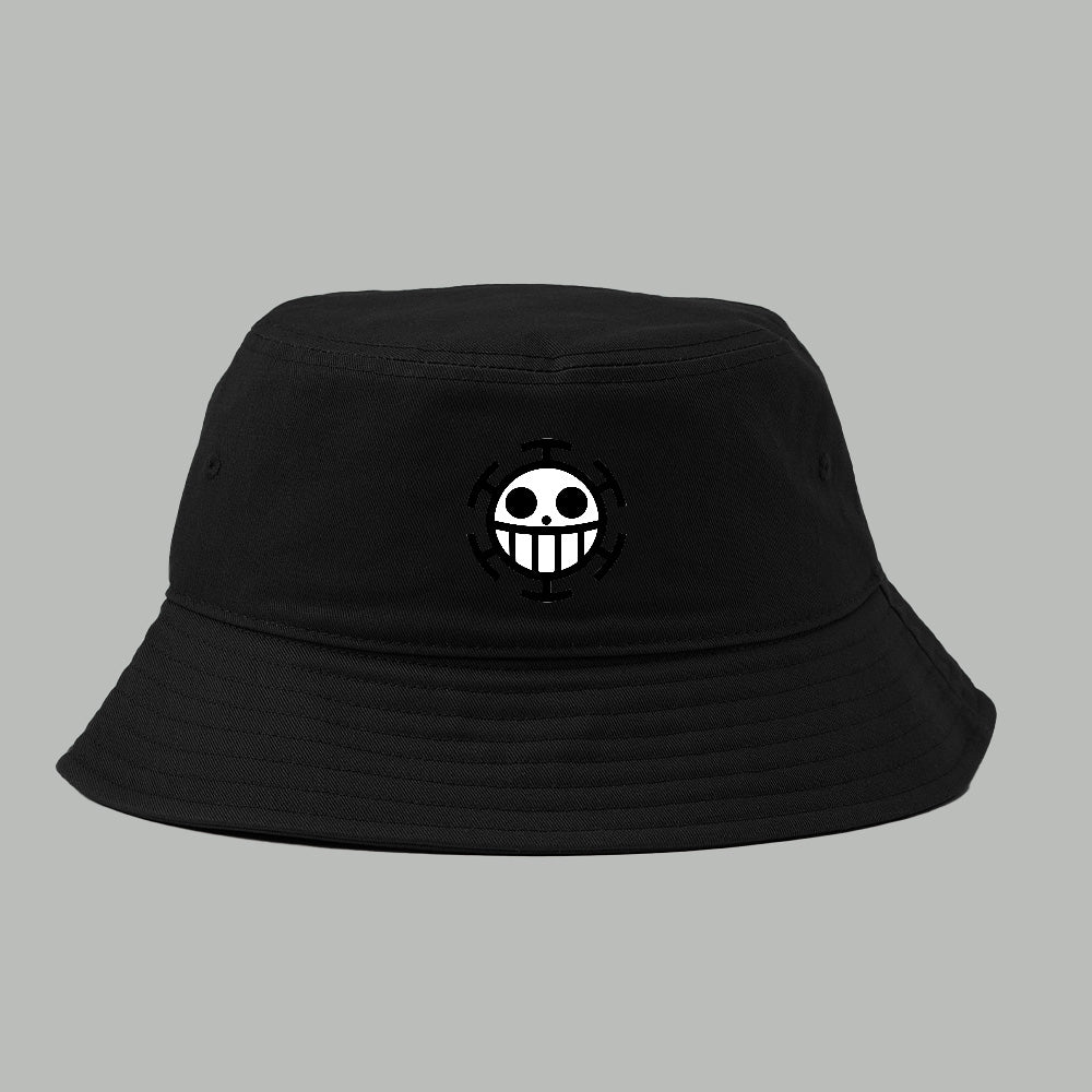 Heart Pirates jolly roger bucket hat