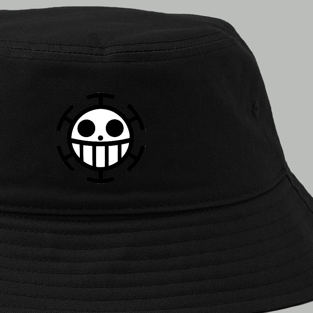 Heart Pirates jolly roger bucket hat