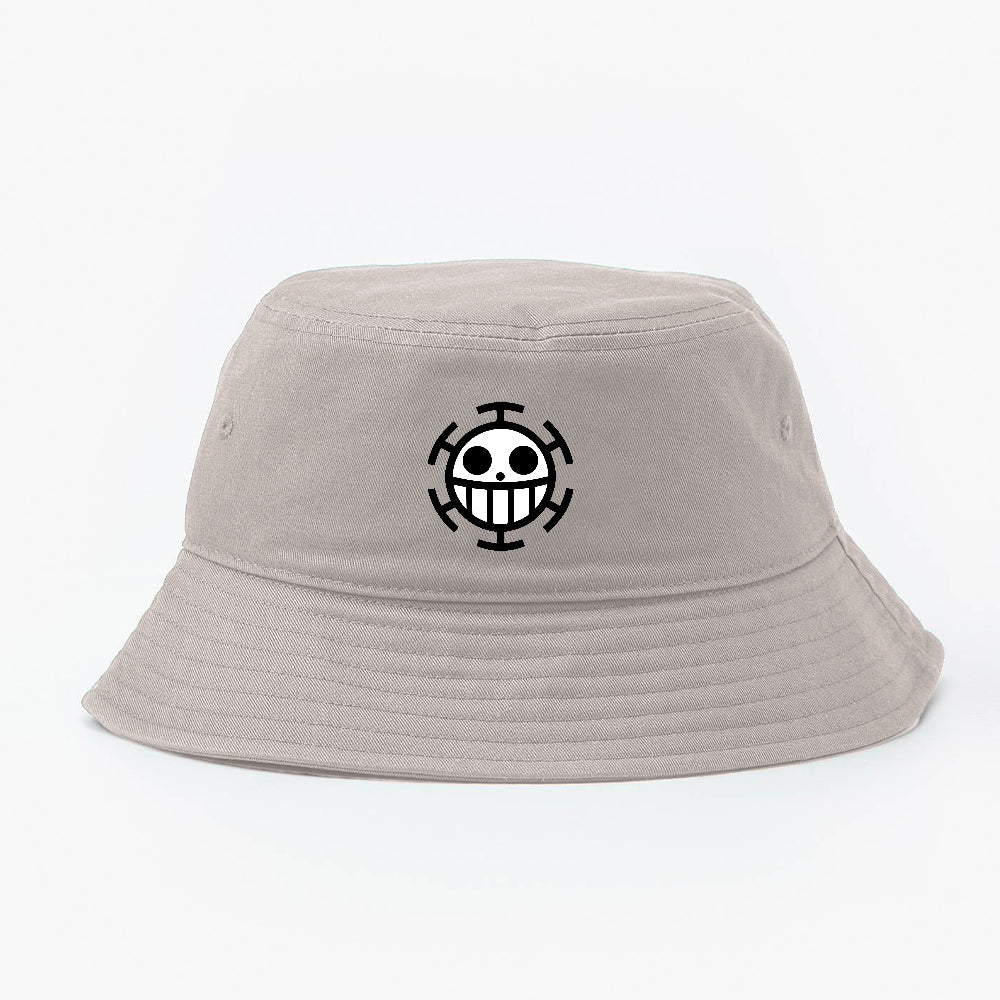 Heart Pirates jolly roger bucket hat